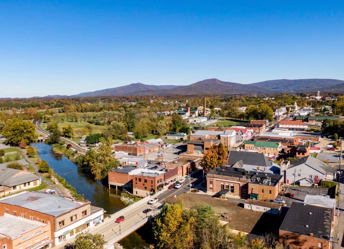 Downtown Luray Virginia with historic buildings and mountain backdrop