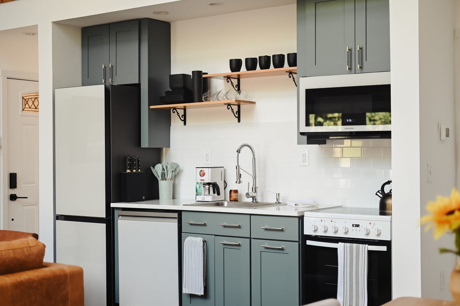 The Sparrow kitchen and dining area
