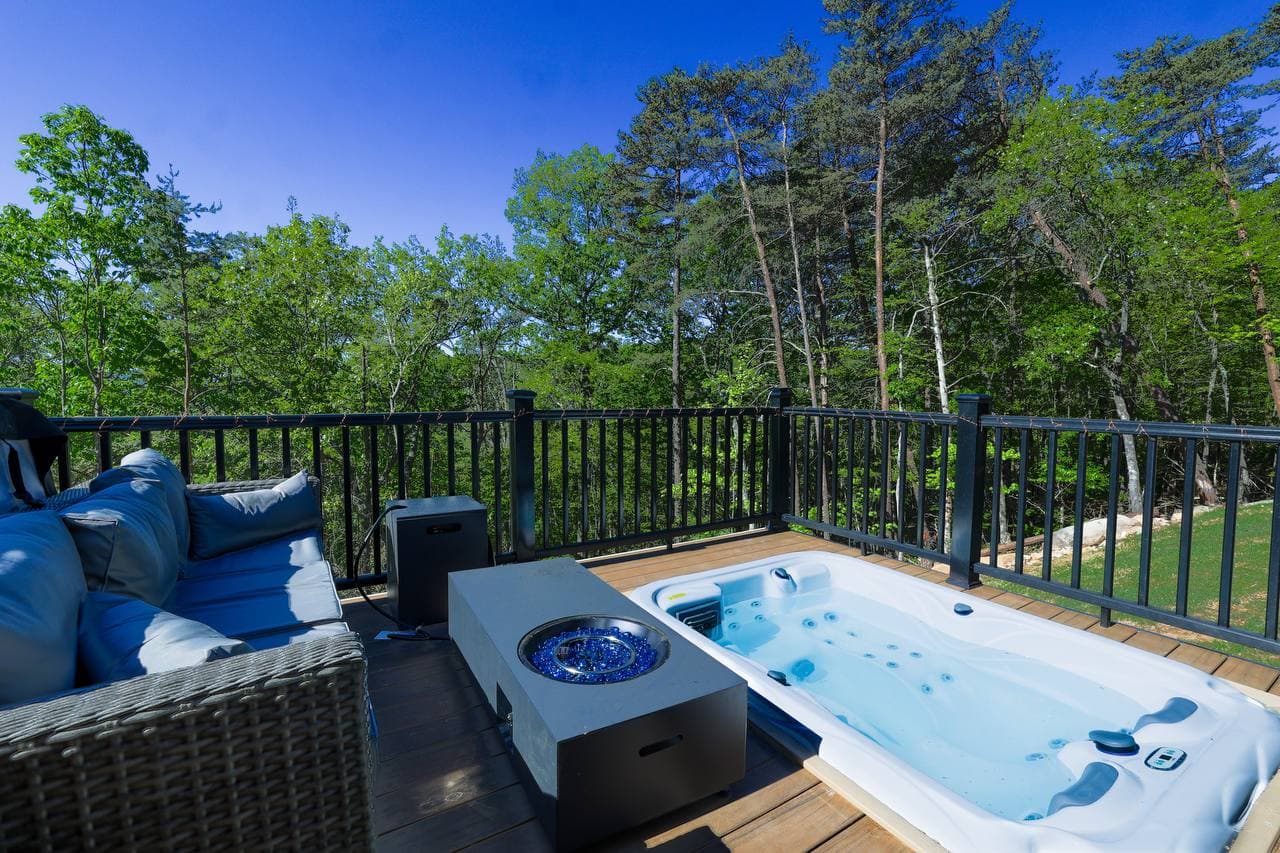 Deck with hot tub and fire pit